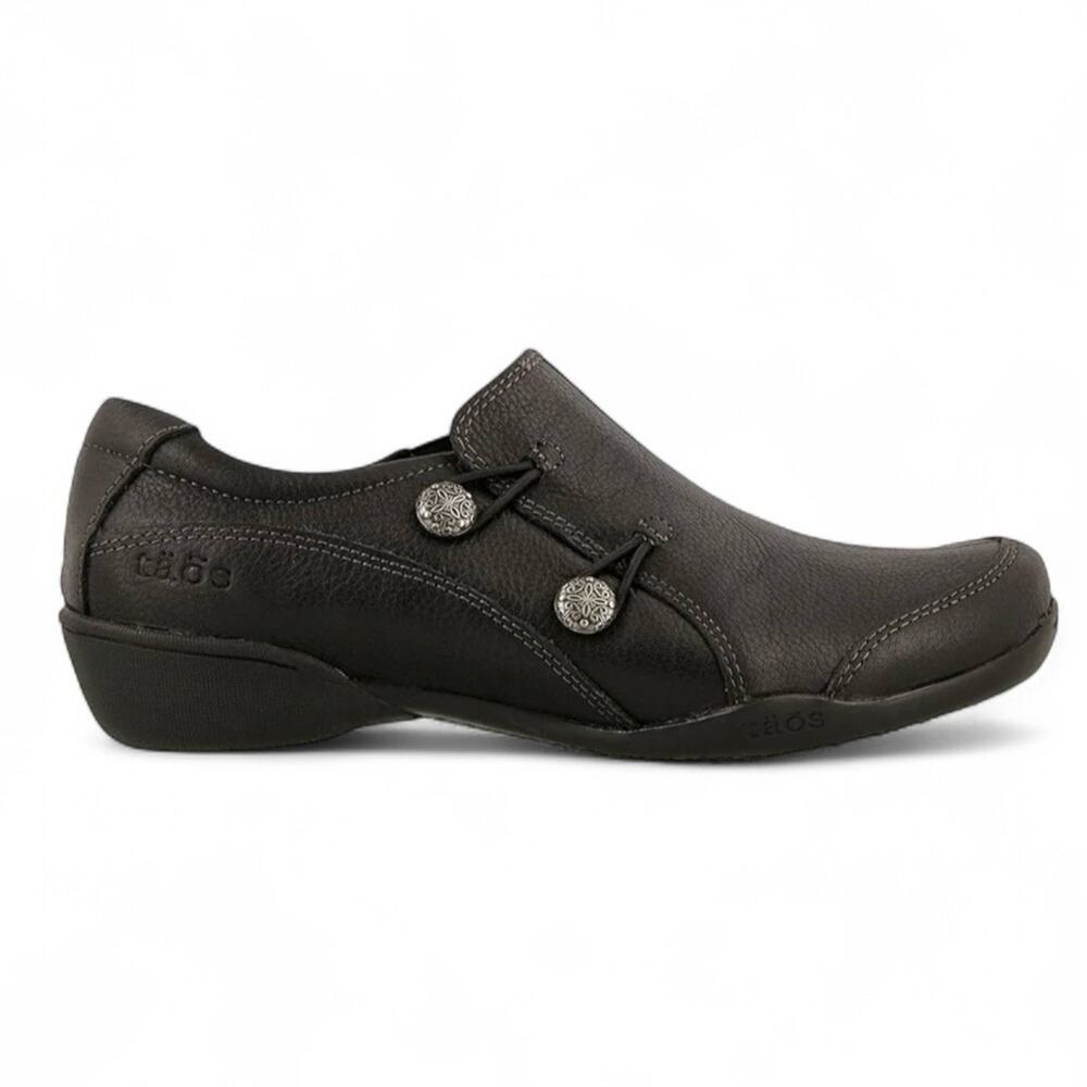 Taos Encore Black Leather Slip On Loafer 10 Medallion Button Arch Support Shoe